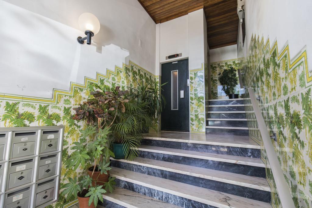 Lovelystay - Light & Comfy Flat Lissabon