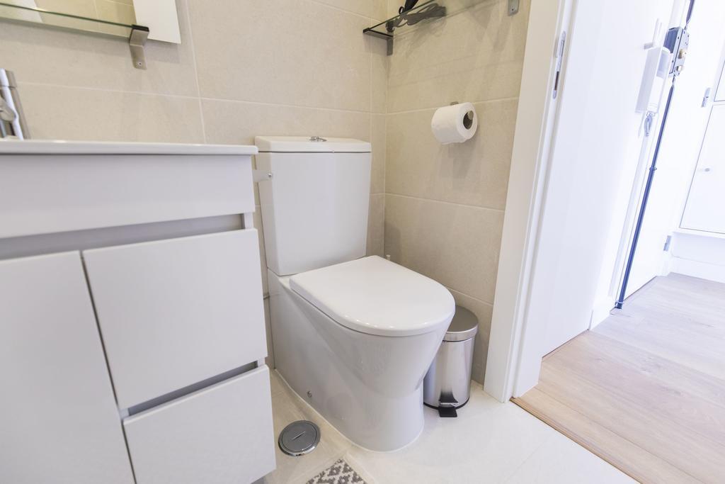 Lovelystay - Light & Comfy Flat Apartment Lissabon